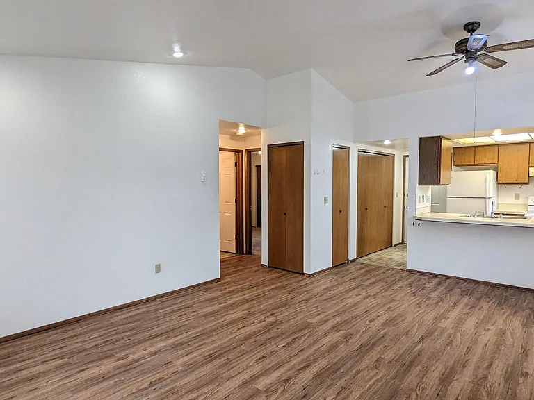 2320 Valencia St — Photo 11