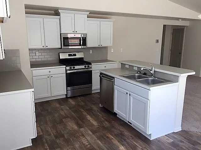 21177 SE Azalia Ave — Photo 4