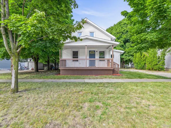 905 E Lincoln St, Mount Pleasant, MI 48858