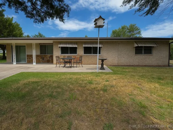 208 S Lawanda Ave, Atoka, OK 74525
