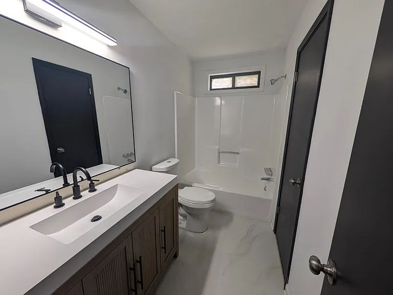 1478 N Diane Ct SE #A — Photo 4