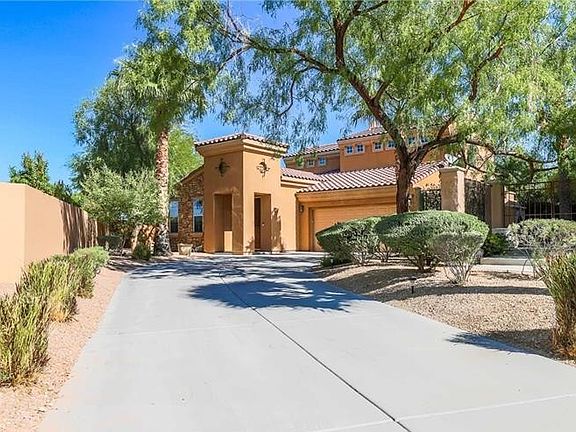 2nd image of 1091 Casa Palermo Cir
