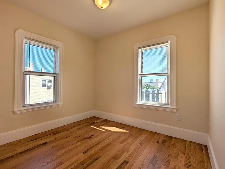 71-73 Merriam St #3 — Photo 15