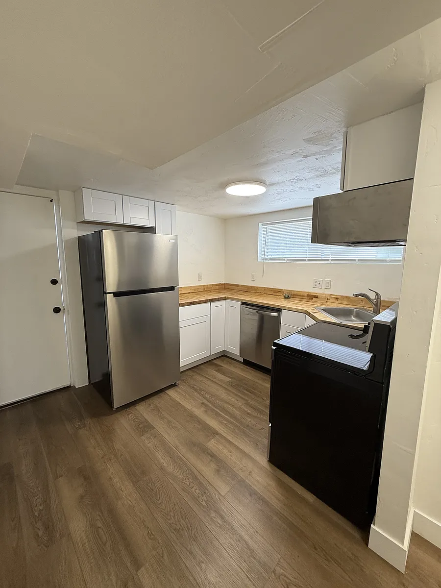 Building Photo - 535 S 350 E #BASEMENT