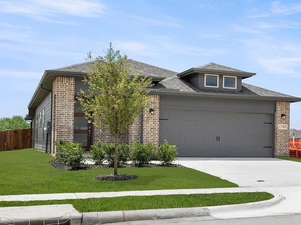 1749 Edgeway Dr, Aubrey, TX 76227