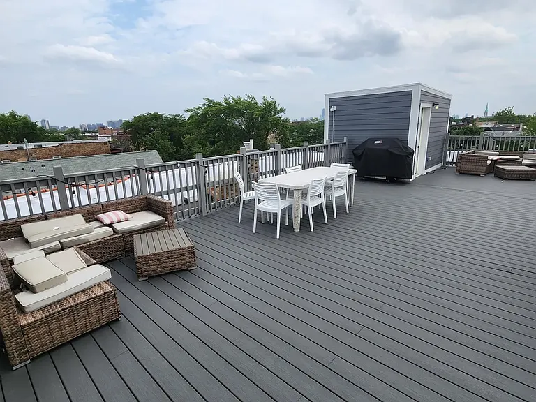 3611 N Greenview Ave #2 — Photo 25