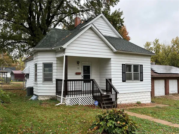 11 N 95th St, Belleville, IL 62223