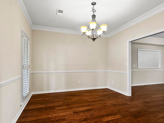4th image of 1736 Teal Cir
