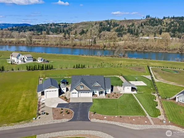 136 KLAZINA Court, Woodland, WA 98674