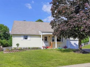 86 E Connecticut Concourse, Jackson, NJ 08527