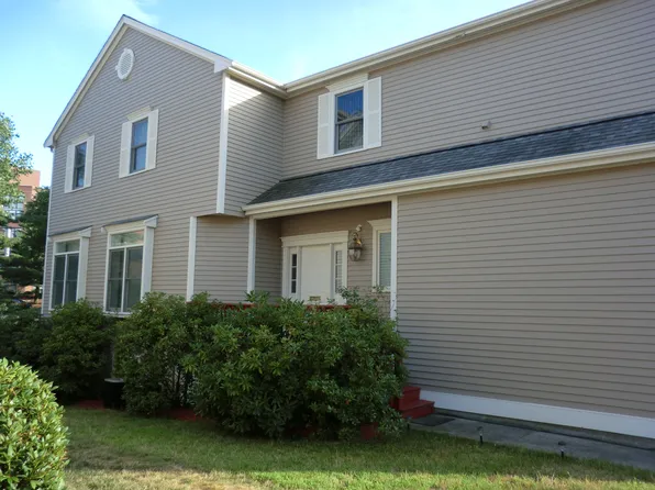 26 Tanglewood Rd Unit 26, Newton Center, MA 02459