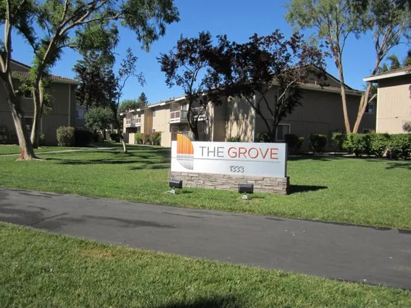 Grove At Davis