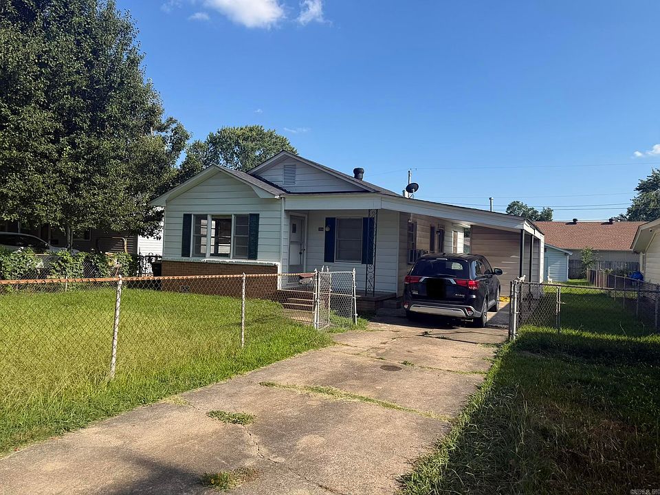 1st image of 204 Rock St