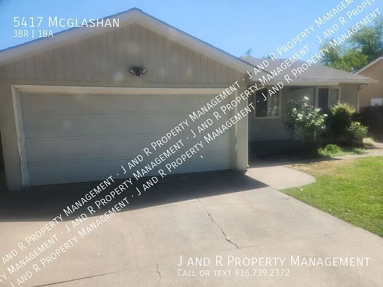 5417 McGlashan St — Photo 2