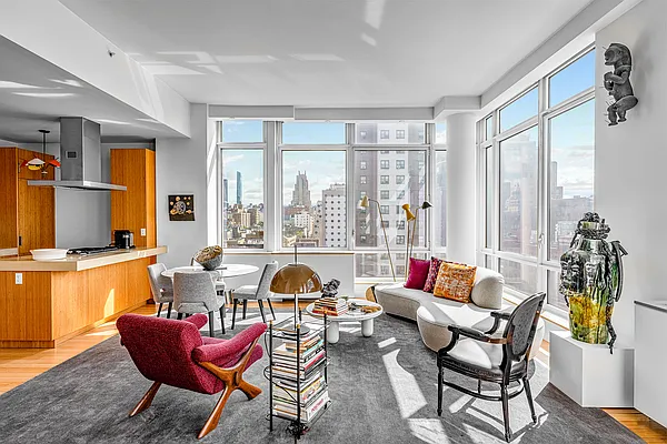 Sold by Compass | media 19