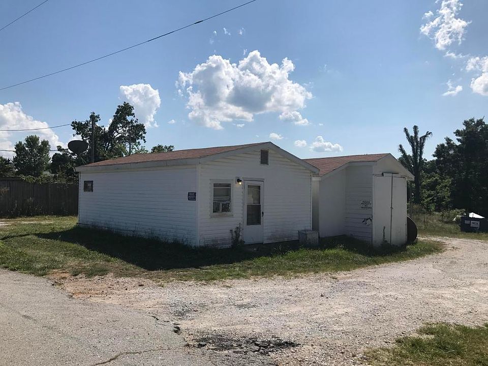 2nd image of 4776 E Saddle Ln