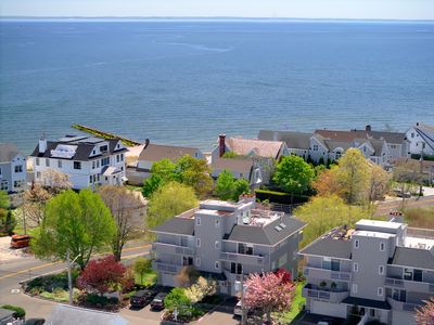 97 College Pl #97, Fairfield, CT, 06824
