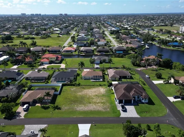 1910 SW 40th St, Cape Coral, FL 33914