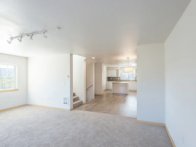 Aster Townhomes — Photo 11