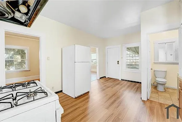 2713 Coolidge Ave — Photo 34