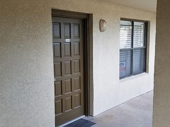 3rd image of 108 Coronado Dr
