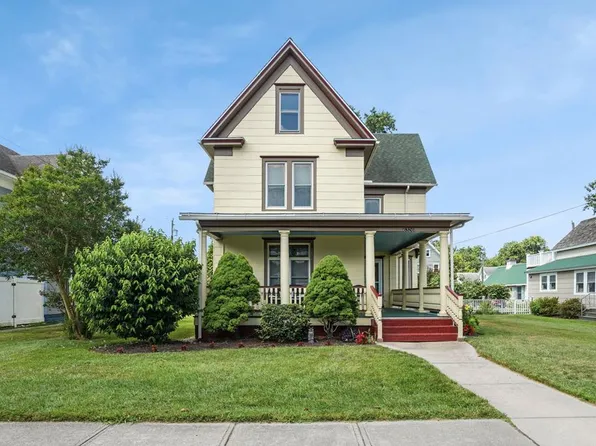 6326 Cleveland St, Chincoteague, VA 23336