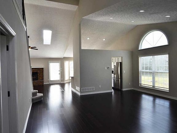 5th image of 6237 Wynford Dr