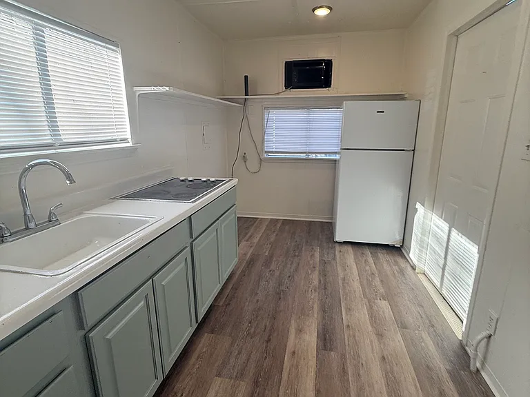 9731 US Highway 69 N #C — Photo 4
