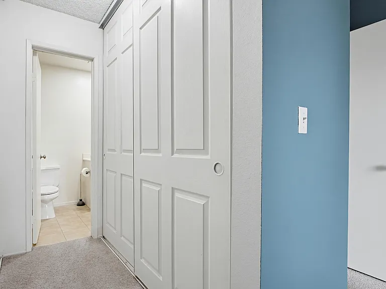 7858 Cowles Mountain Ct #D27 — Photo 18