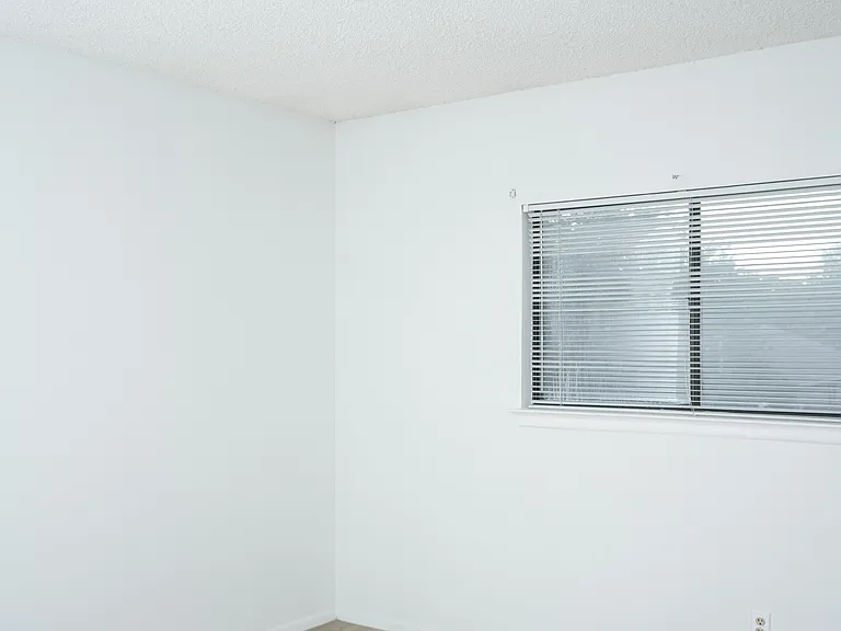 8011 Sunshine Trail Dr — Photo 39