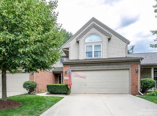 202 Eisenhower Dr, Chelsea, MI 48118