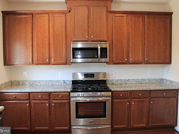 2nd image of 22972 Foxglove Way