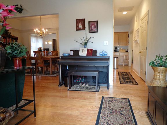 3rd image of 2248 Mattaponi Dr NW