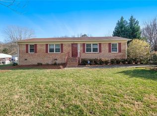316 Greenbriar Dr, Matthews, NC 28104