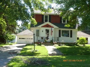 426 Oak St, Pemberville, OH