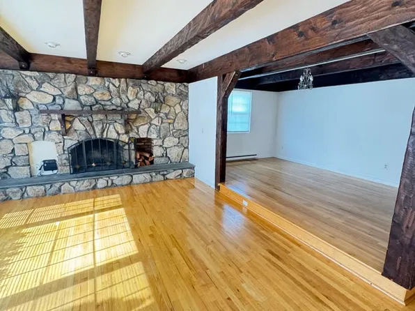 (undisclosed Address), Ronkonkoma, NY 11779