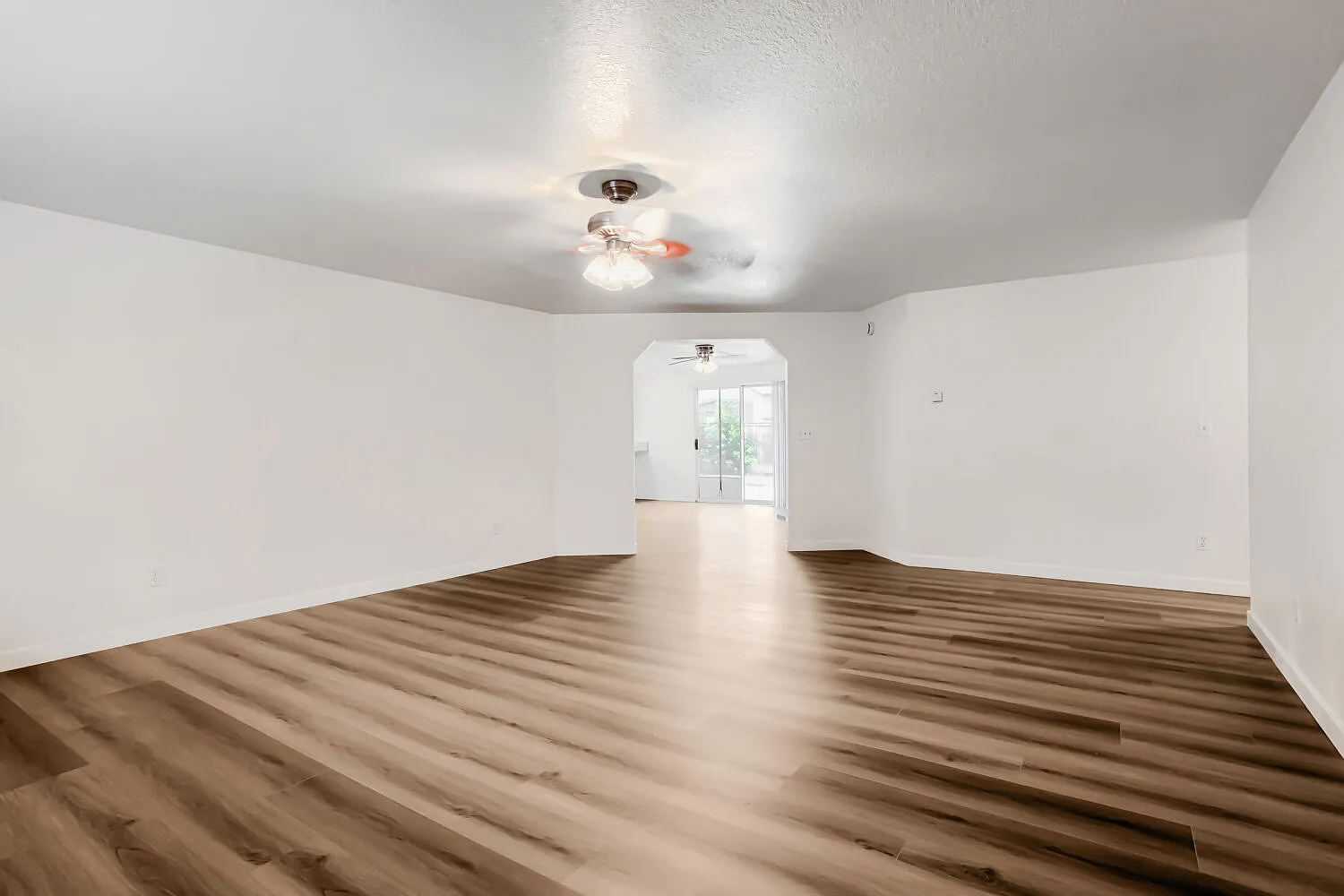 3 bed, 1592 sqft, $2,750 — Photo 4