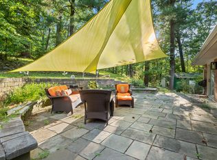 3706 Quaint Acre Cir, Falls Church, VA 22041