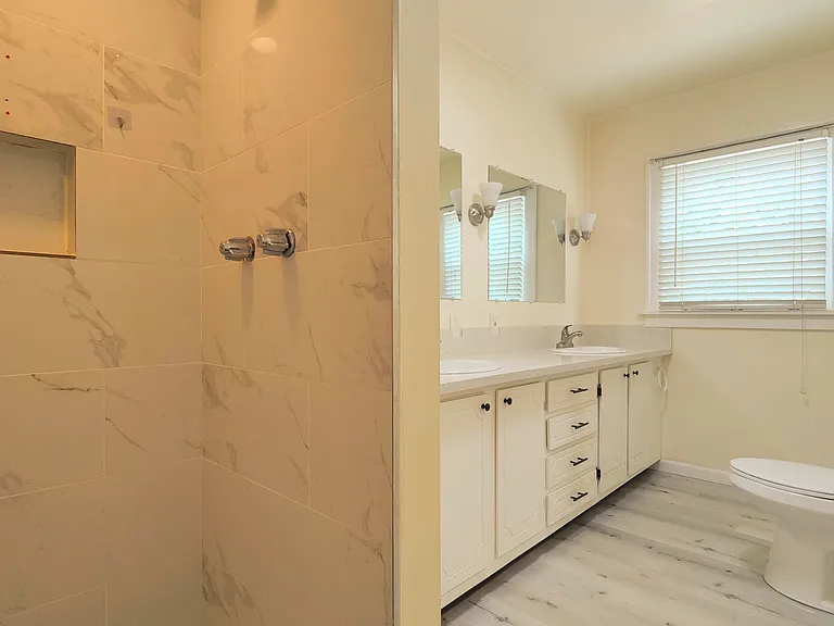 2147 SE 112th Ave — Photo 14