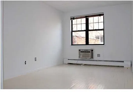 Rented by Evans Real Estate | media 10