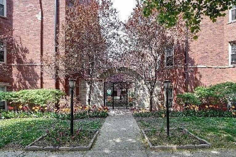 1st image of 4124 N Kedvale Ave APT 101