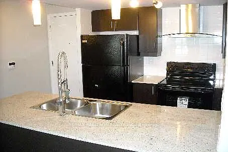 190 Borough Dr — Photo 3