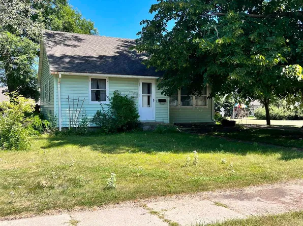 207 S Winnebago St, Lake Mills, IA 50450