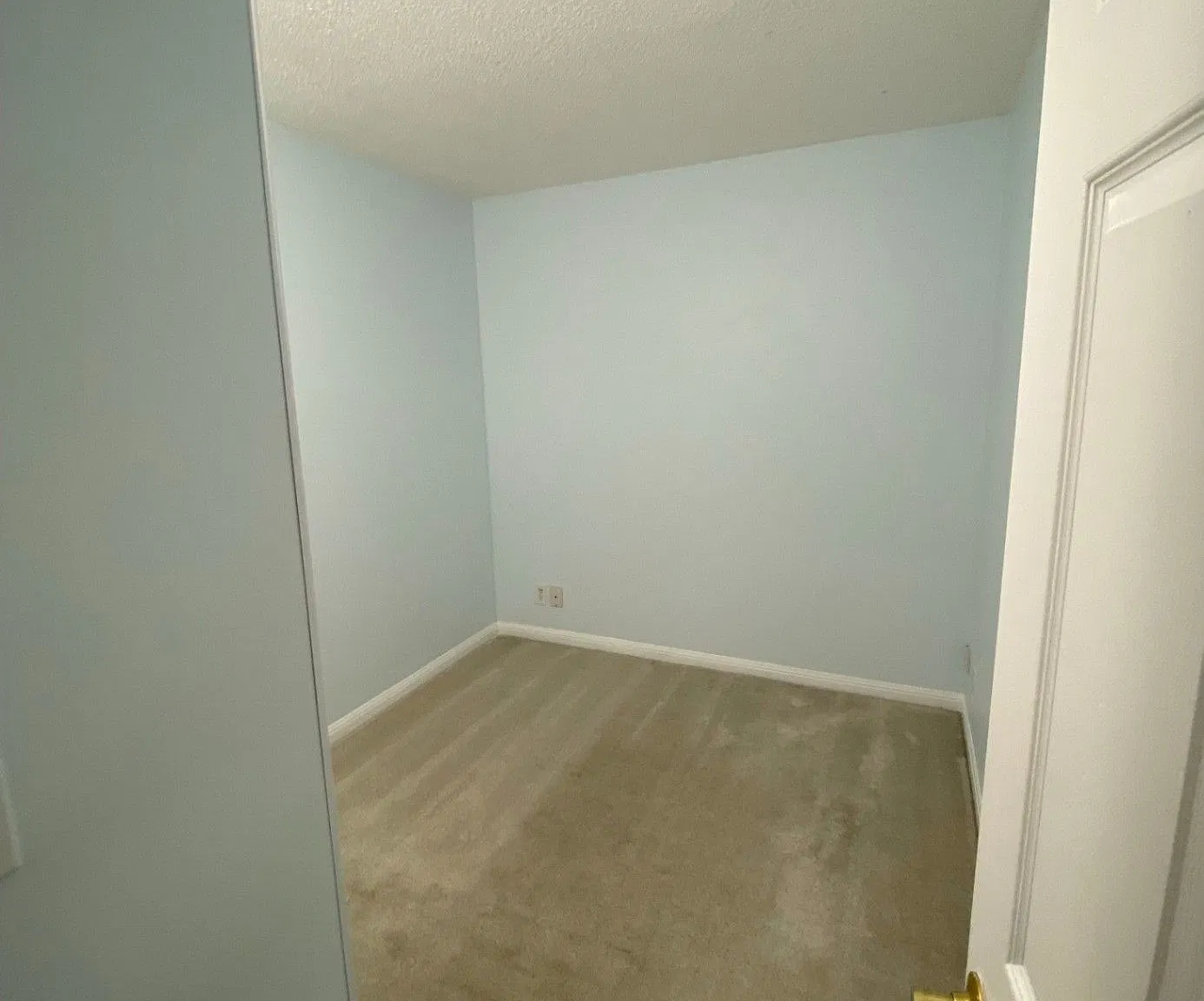 Studio, $2,200 — Photo 3