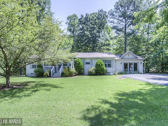 2nd image of 5609 Wyndemere Cir