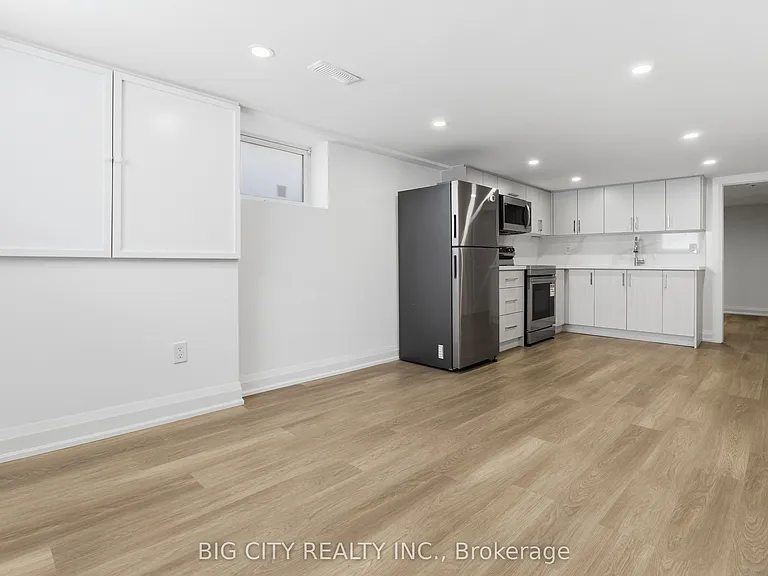 203 Park Rd S #LOWER — Photo 5