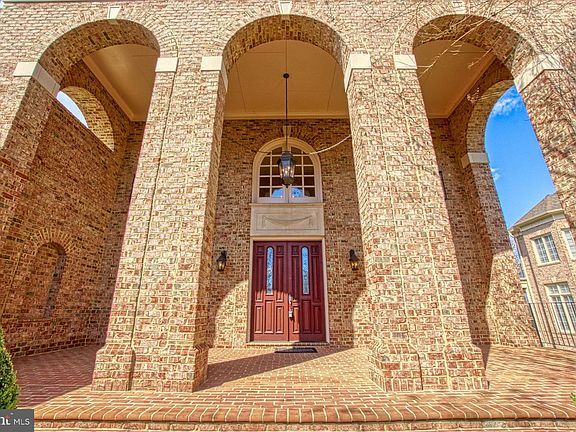 5th image of 43422 Cloister Pl