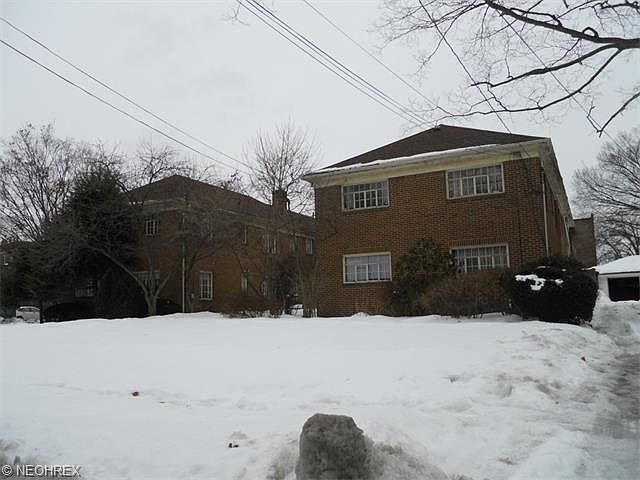 1st image of 141 N Rose Blvd