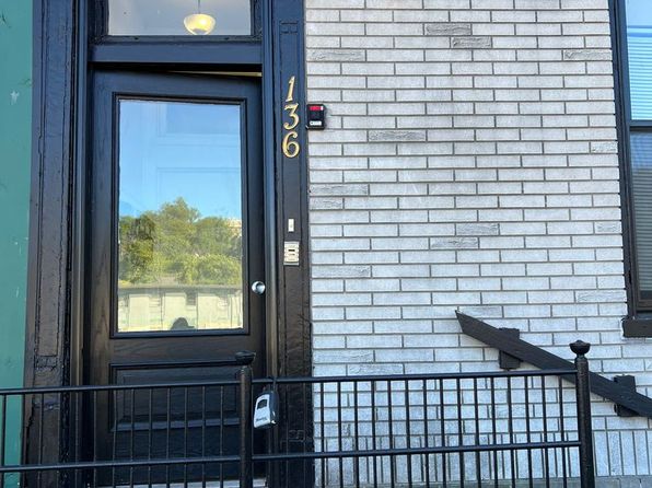 136 E Bushkill St #3