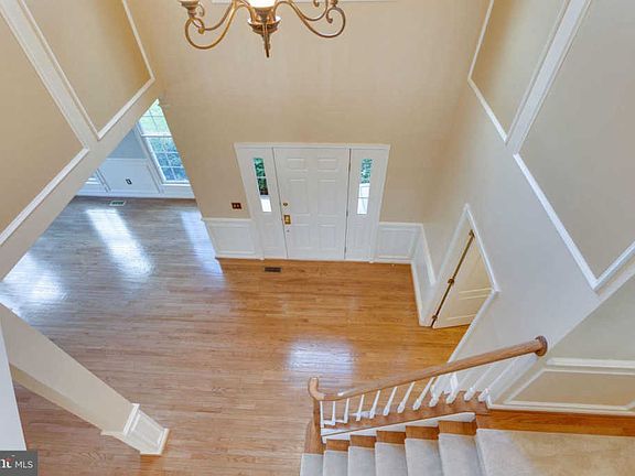 4th image of 5668 Olympia Fields Pl